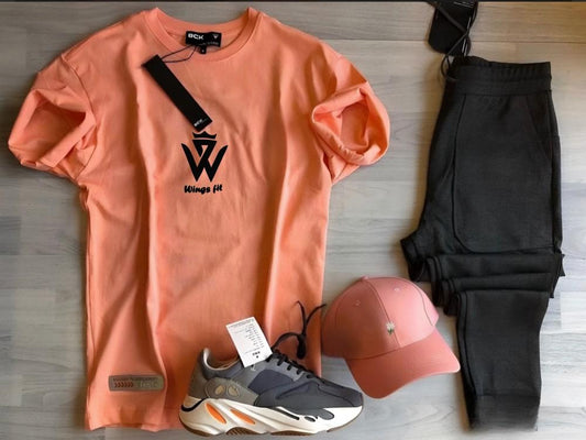 تيشيرت wingsfit  + بنطلون اسود